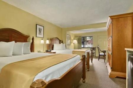 TraveSuites by Wyndham East Gate Orange - 6