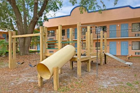 TraveSuites by Wyndham East Gate Orange - 13