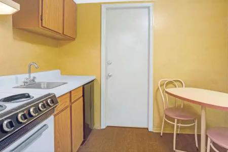 TraveSuites by Wyndham East Gate Orange - 15