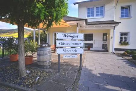 Wein & Gästehaus Rosenlay - 2