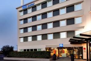 Отель «Ibis Budget Clermont Ferrand - Le Brezet - Aeroport», Клермон-Ферран
