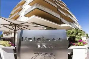 Hotel «Brig», Каттолика