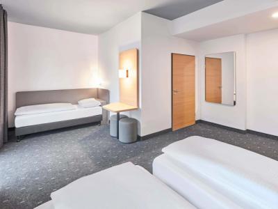 b&b köLn-Messe - 15