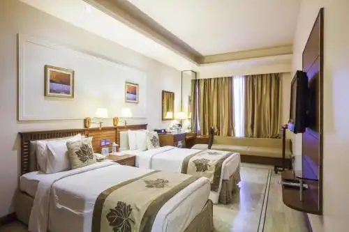 Clarion Bella Casa at Airport - 8