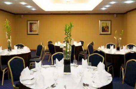 Chelsea Gardens Apartment - 21