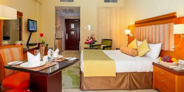 Chelsea Gardens Apartment - 36