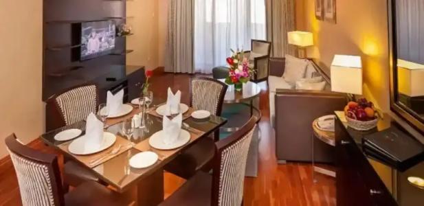 Chelsea Gardens Apartment - 30