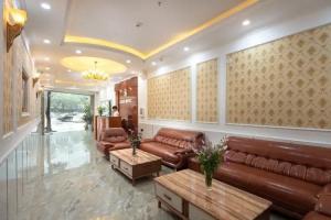 Busan Hotel, Ханой