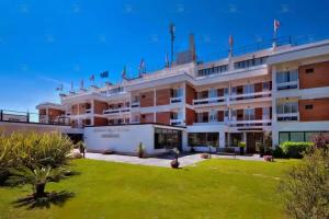 Garden Hotel, Латина