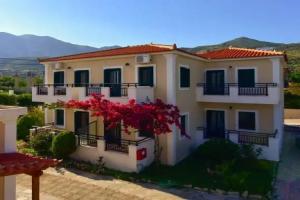 So Nice Hotel, Маратокампос