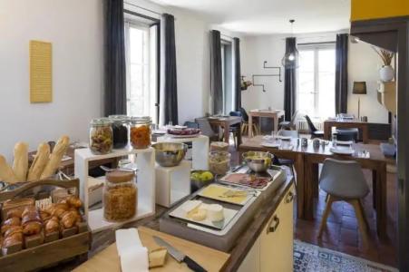 Contact Hôtel Le Savigny & Spa - 24