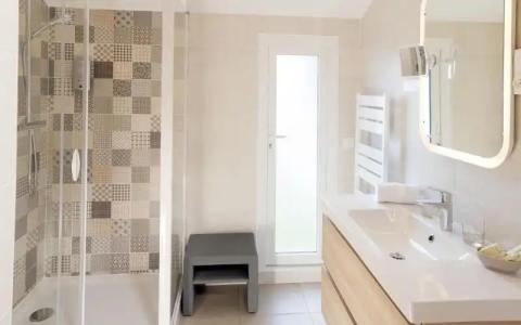 Contact Hôtel Le Savigny & Spa - 22