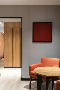 Ramada Encore by Wyndham - 115