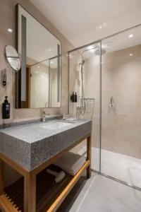 Ramada Encore by Wyndham - 107