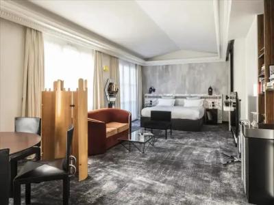 Les Bains Paris - 85