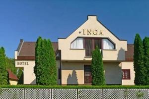 Inga Hotel, Хайдусобосло
