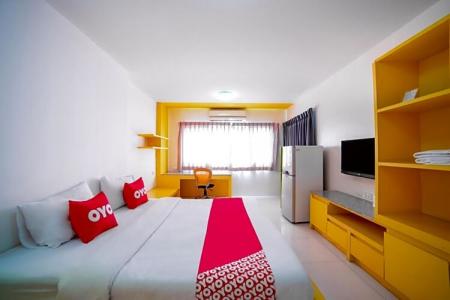 Oyo 460 Int Place - 50