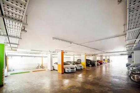 Oyo 460 Int Place - 14