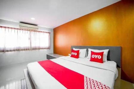 Oyo 460 Int Place - 53