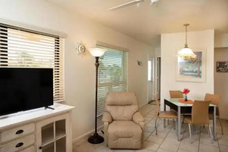 Windjammer Resort and Beach Club - 39