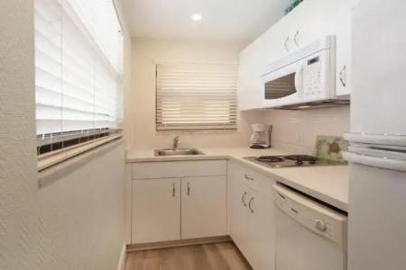 Windjammer Resort and Beach Club - 102