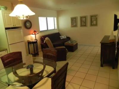 Windjammer Resort and Beach Club - 10