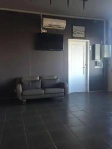 North West Restaurant & - 9