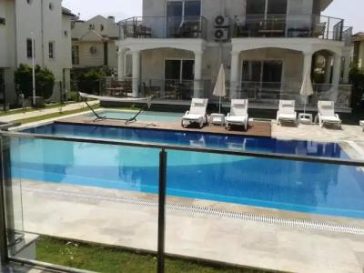 Lighthouse Nadia Aparts - 101