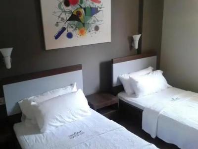 Lighthouse Nadia Aparts - 124