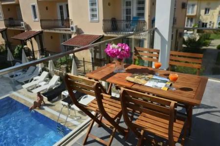 Lighthouse Nadia Aparts - 140