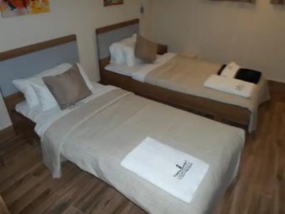 Lighthouse Nadia Aparts - 135