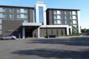 Link124 Hotel, Парма