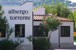 Отель «Albergo Torrente», Виесте