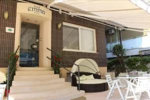 Hotel «Emma», Каттолика