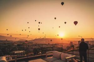 Millstone Cave Suites Hotel, Учхисар