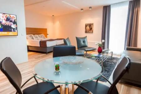 Park Inn by Radisson Reykjavik Keflavík Airport - 34