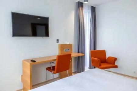 Park Inn by Radisson Reykjavik Keflavík Airport - 30