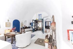 Апарт-отель «Fava Eco Suites», Ия