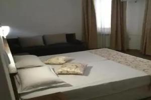 Guest House Rest, Черни Осым