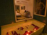 Люкс with Turkish Hammam Sink Honeymoon with Bathtub с балконом