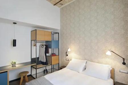 1880 Atypical Rooms - 38