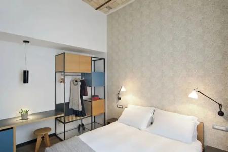 1880 Atypical Rooms - 23