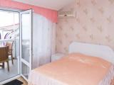 Трёхместный номер Стандарт с балконом и с красивым видом из окна