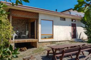 Вилла Виктория, Малореченское