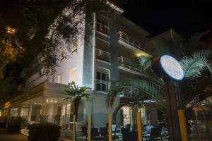 Hotel «Vela d'Oro», Риччионе