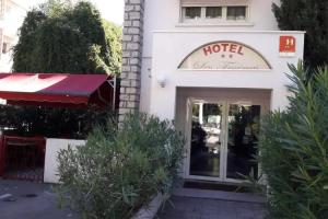 Hotel «les Troenes», Монпелье