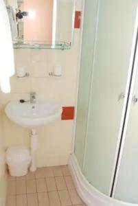 Minhauzena Unda - 28