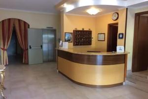 Hotel «Aurora», Виесте