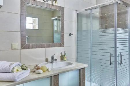 Keramos Villa & Apartments - 52