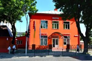 Orange Hotel, Львов